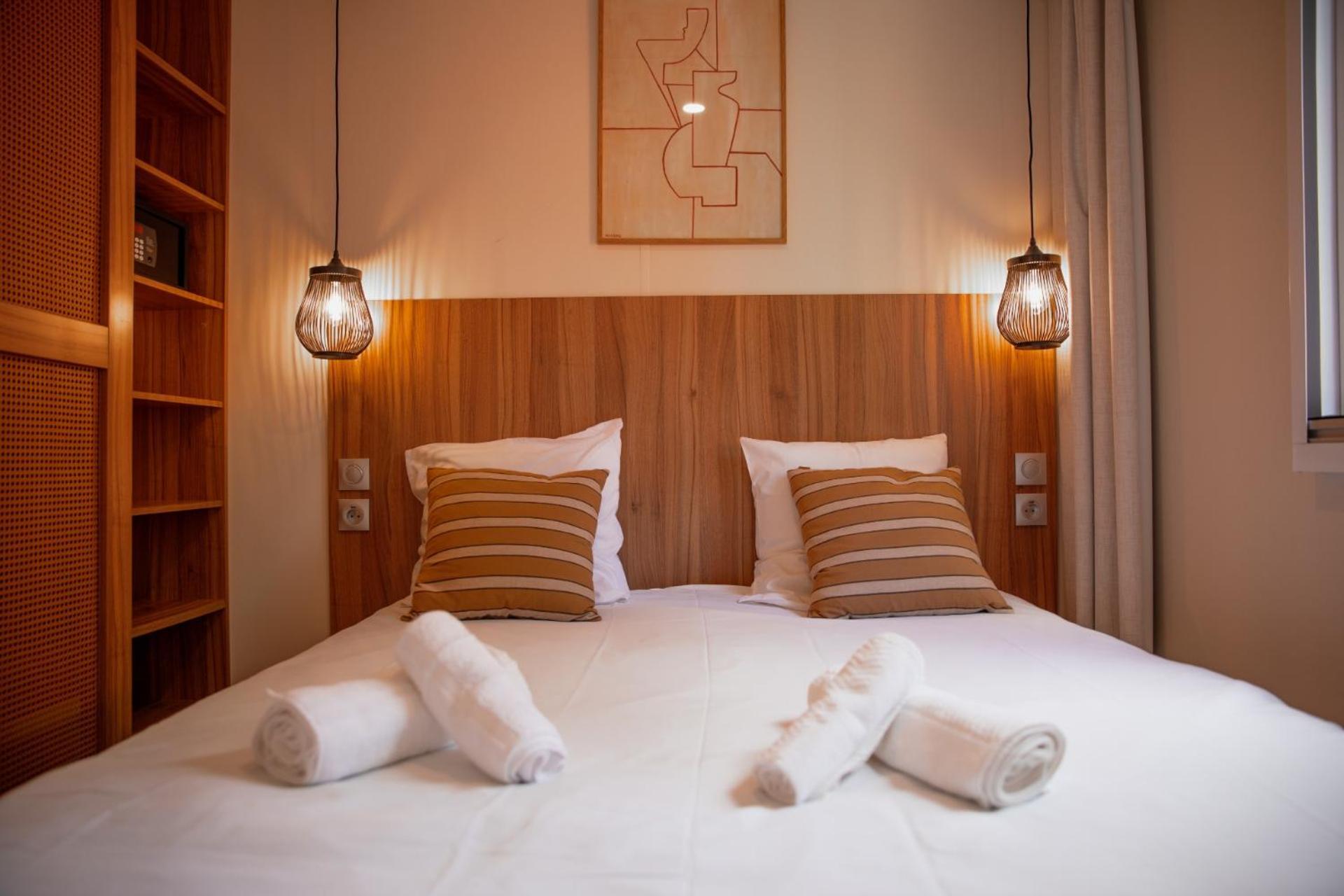 Rives D'Arc Hotel Vallon-Pont-dʼArc Quarto foto