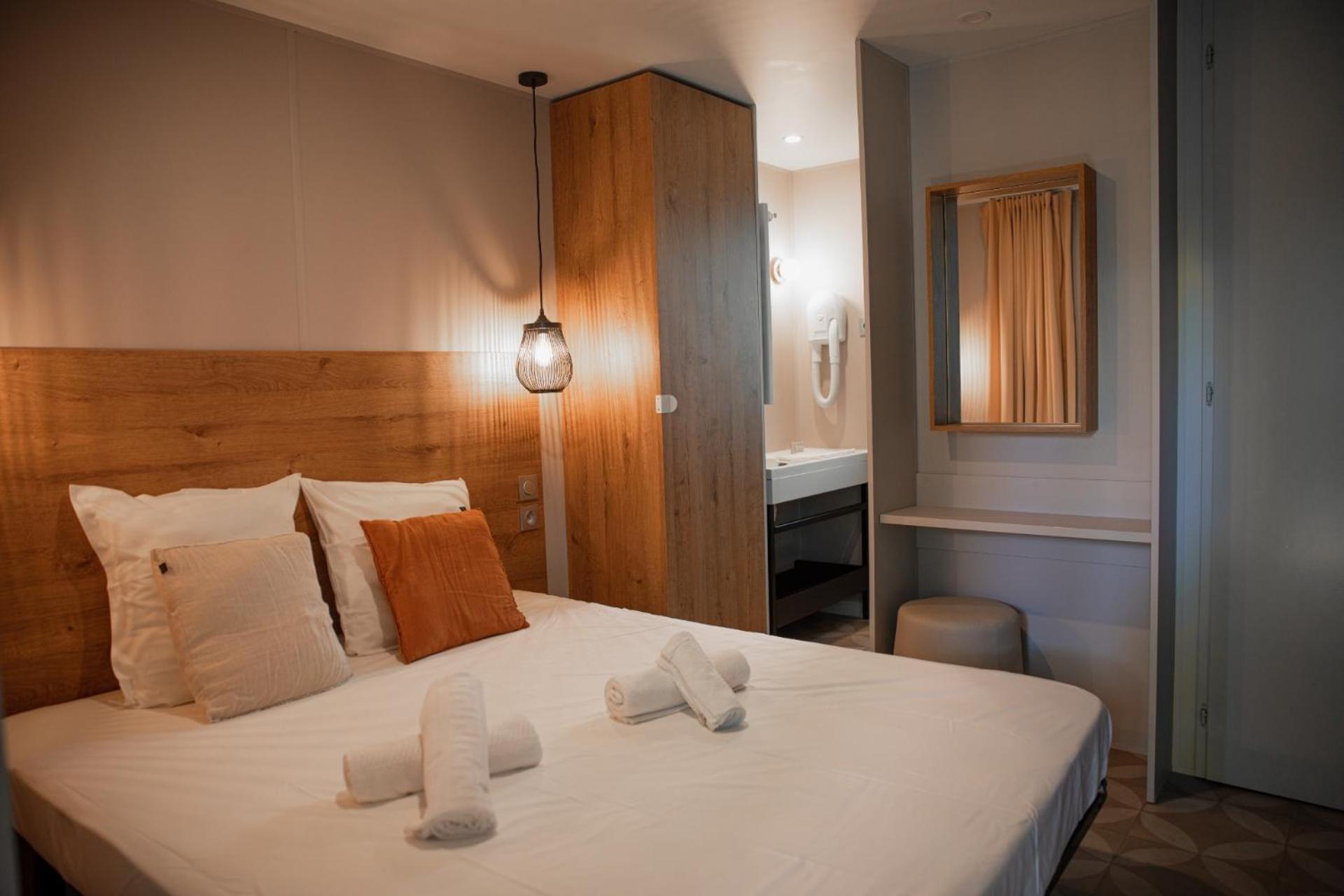 Rives D'Arc Hotel Vallon-Pont-dʼArc Quarto foto
